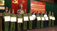 Đồng chí chủ tịch UBND tỉnh dự hội nghị sơ kết và trao Bằng khen cho lực lượng cán bộ chiến sỹ Công an tỉnh, Công an thành phố về thành tích trong thực hiện Tháng cao điểm phòng, chống ma túy (PCMT)